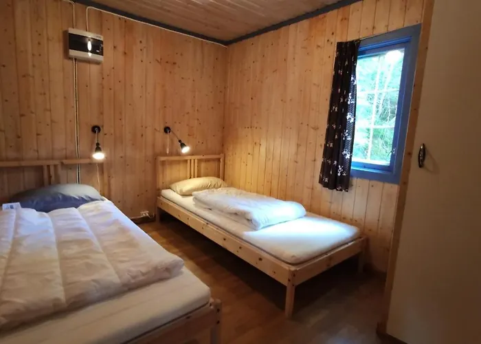 Hagestadhytteutleie Solheim Lodge